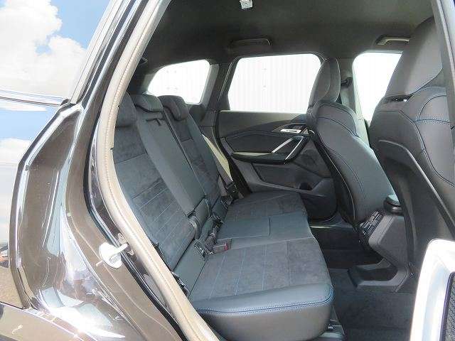 BMW X1 8