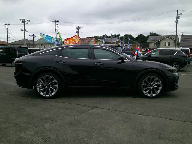 Toyota Crown Crossover 4