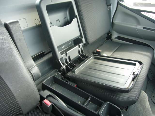 Mitsubishi Fuso Canter 12