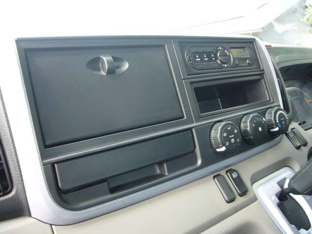 Mitsubishi Fuso Canter 3