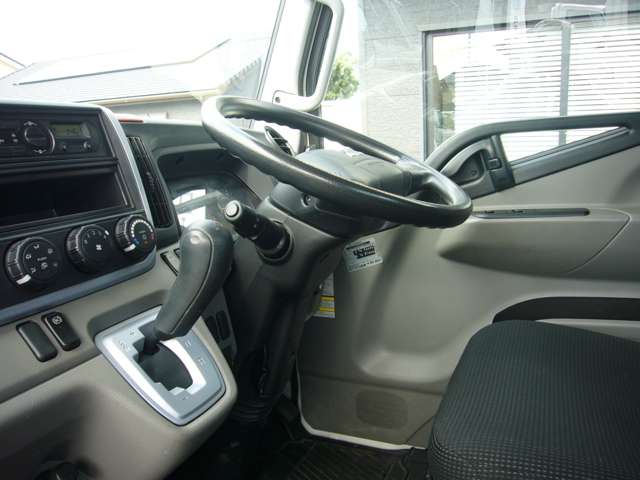 Mitsubishi Fuso Canter 4