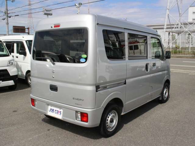 Suzuki Every 8