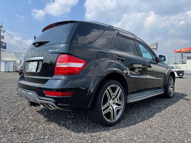 Mercedes-Benz MClass 8