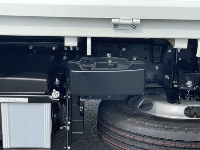 Mitsubishi Fuso Canter 11