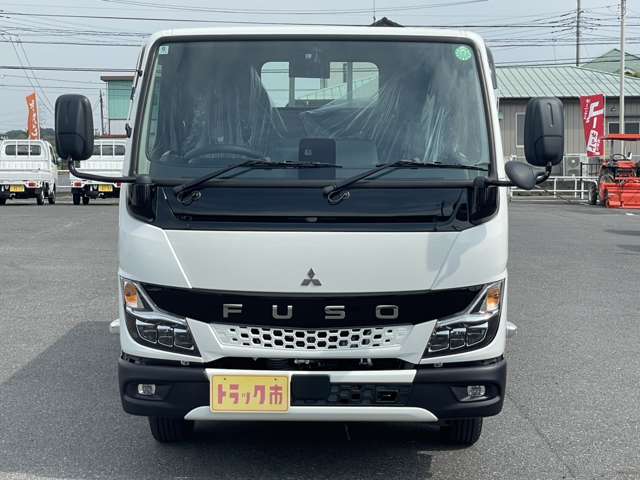 Mitsubishi Fuso Canter 2