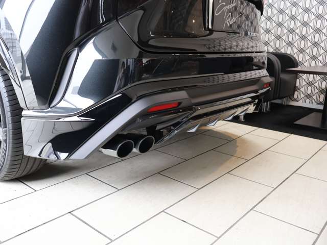 Lexus RX 9