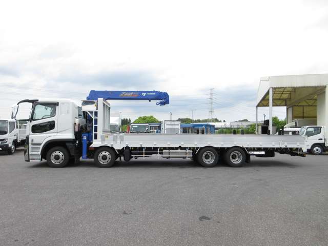 Mitsubishi Fuso Super Great 4