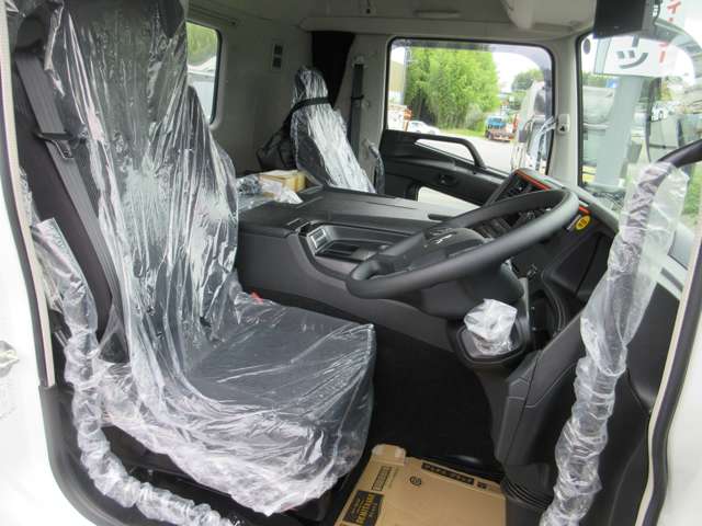 Mitsubishi Fuso Super Great 7