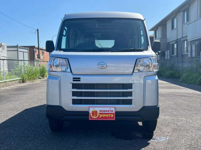 Daihatsu Hijet Cargo 8