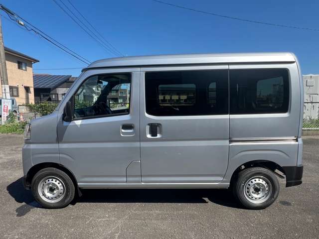 Daihatsu Hijet Cargo 10
