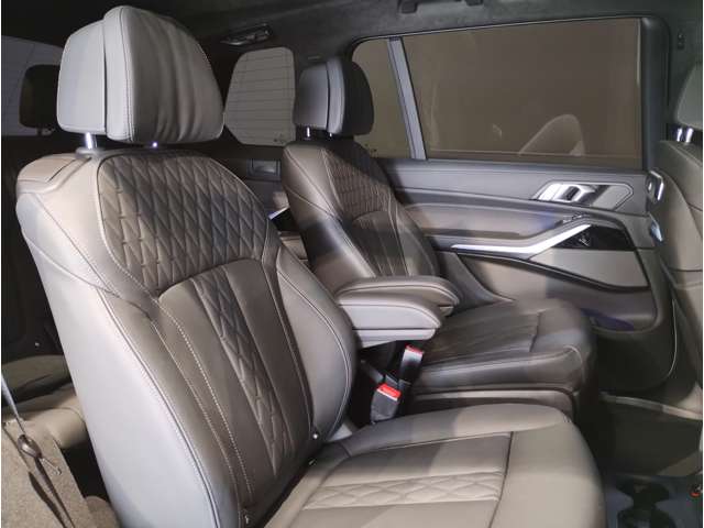 BMW X7 12