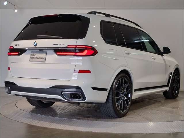 BMW X7 8