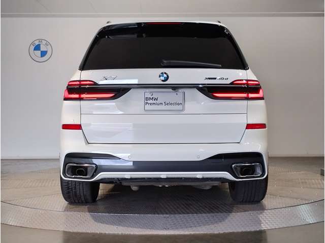 BMW X7 9