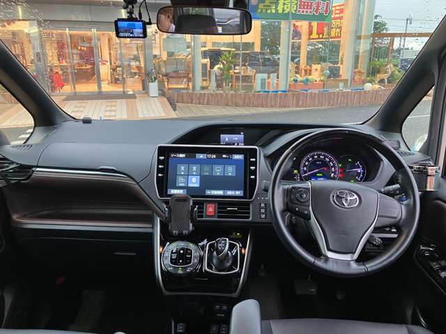 Toyota Esquire 9
