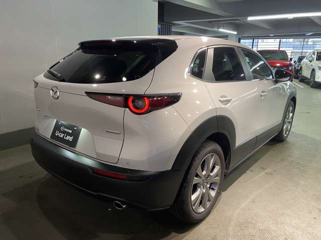 Mazda CX-30 4