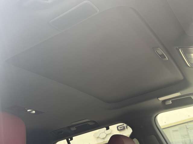 Lexus LX 8