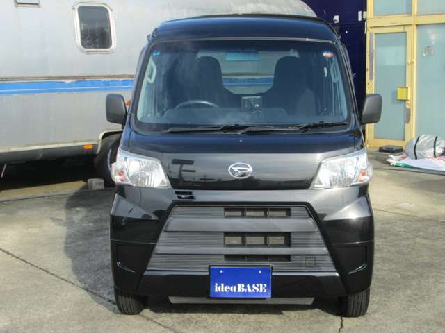 Daihatsu Hijet Cargo 5