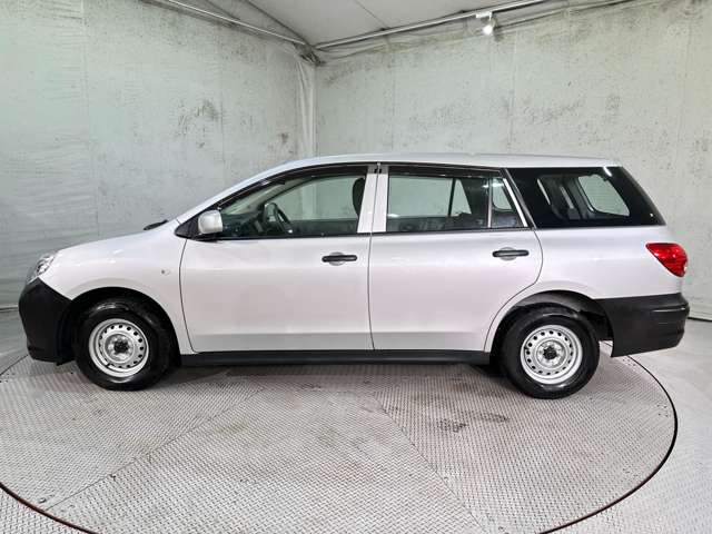 Nissan AD 9