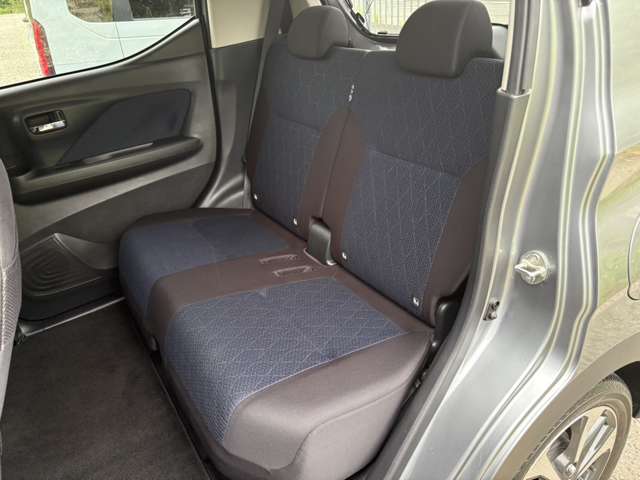 Mitsubishi eK X 12