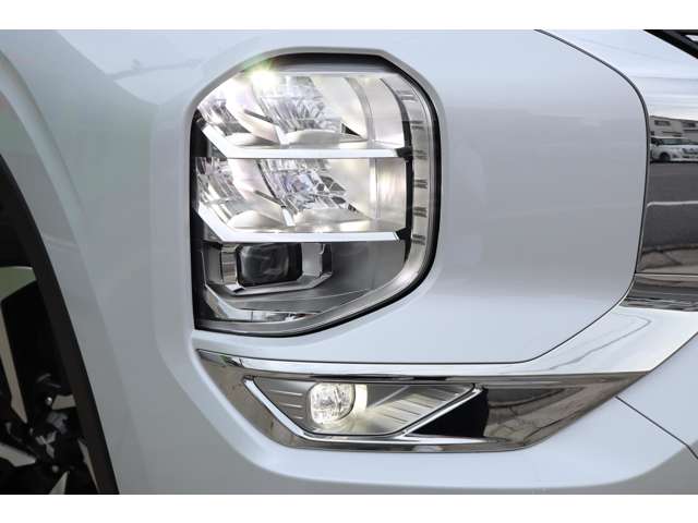 Mitsubishi Outlander 11