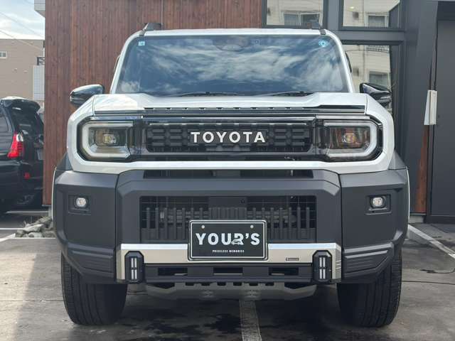 Toyota Land Cruiser FJ 8