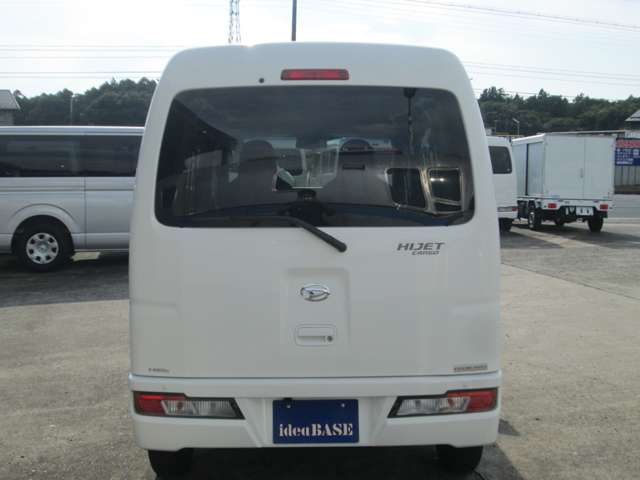 Daihatsu Hijet Cargo 9