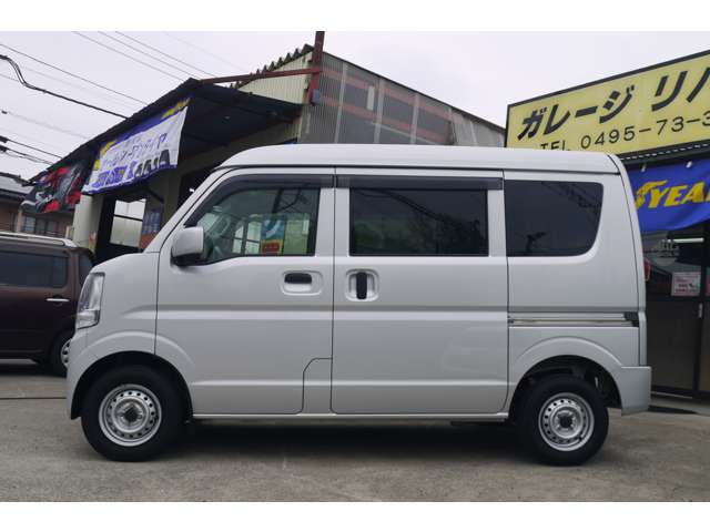 Nissan NV100 Clipper 4