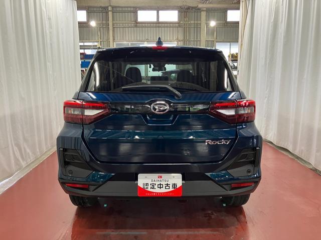 Daihatsu Rocky 6
