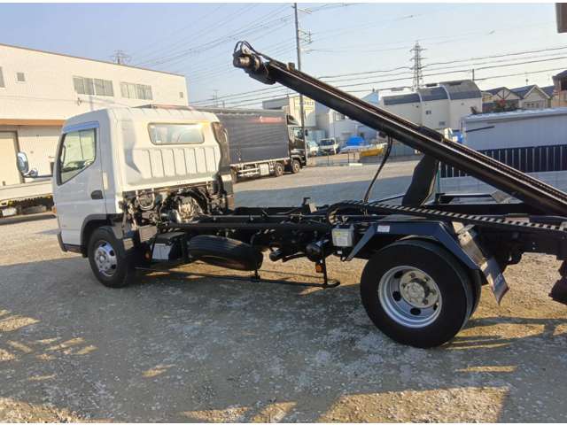 Mitsubishi Fuso Canter 10