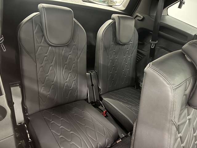 Peugeot 5008 11