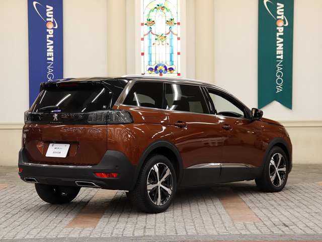 Peugeot 5008 4