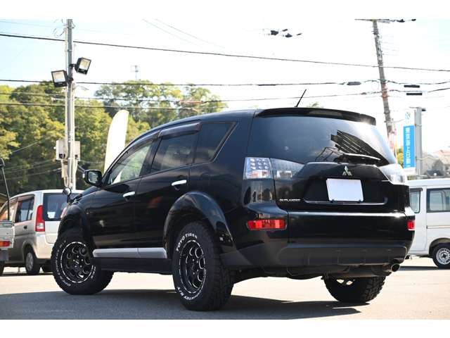 Mitsubishi Outlander 7