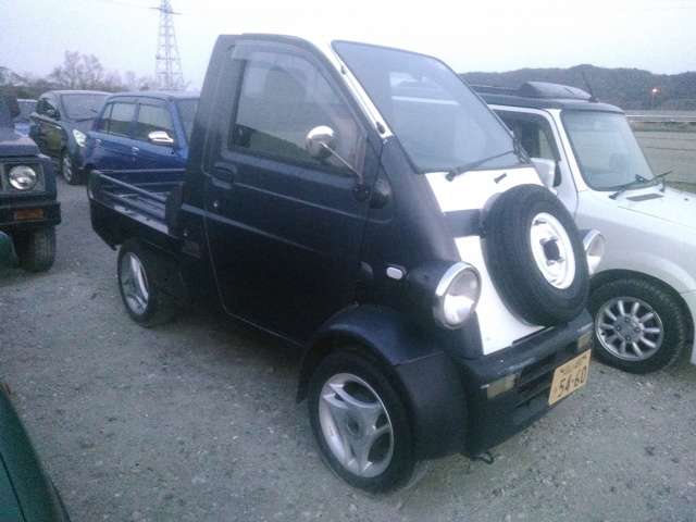 Daihatsu Midget II 4