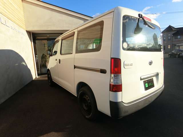 Toyota Town Ace Van 9