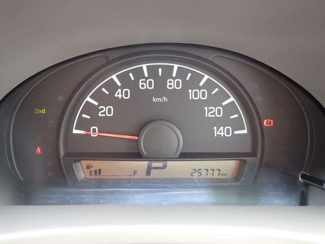 Nissan NV100 Clipper 11