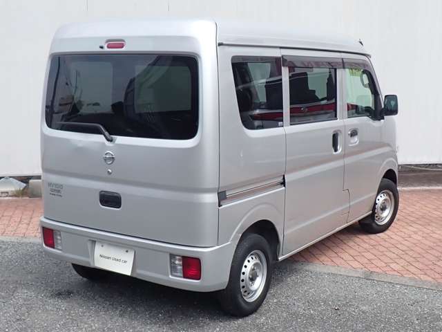 Nissan NV100 Clipper 2