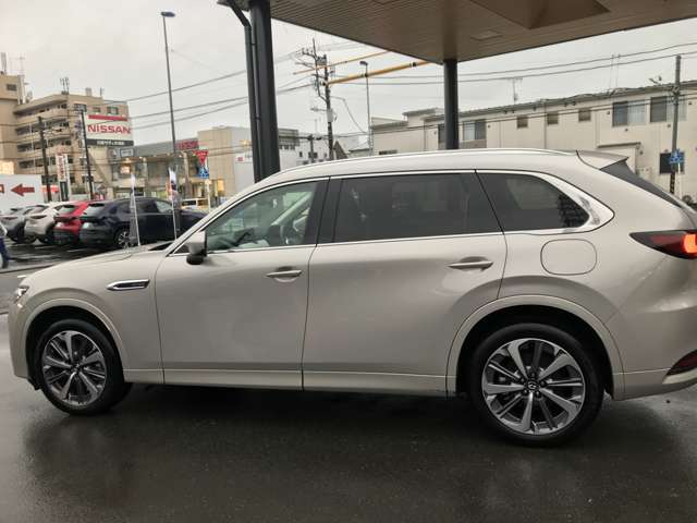Mazda CX-80 11