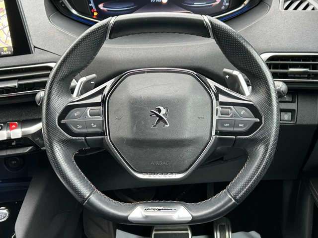 Peugeot 3008 5