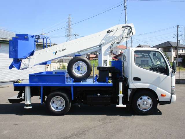 Hino Dutro 5