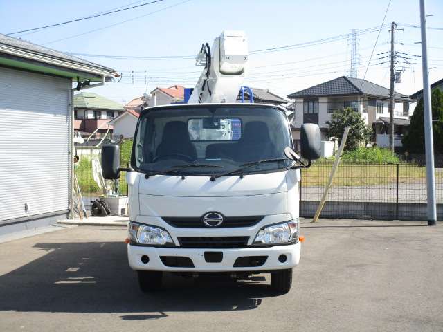Hino Dutro 7