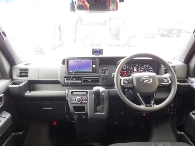 Daihatsu Atrai 4