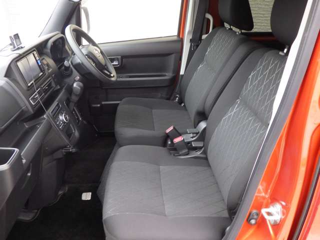 Daihatsu Atrai 5