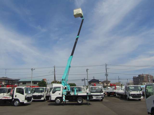 Isuzu Elf 11
