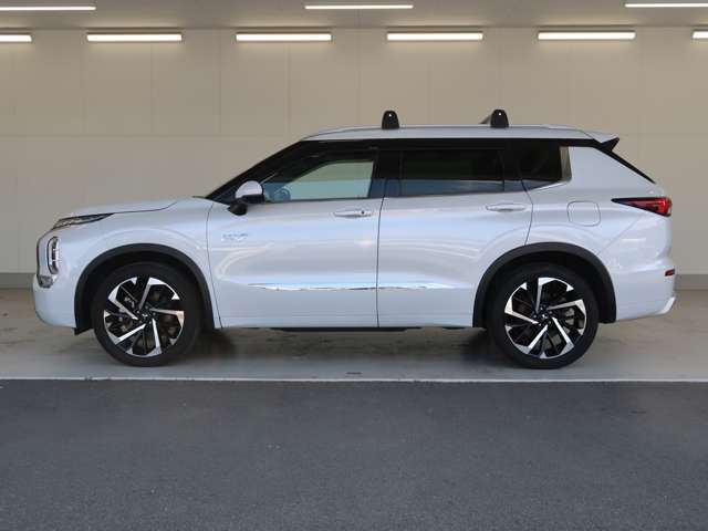 Mitsubishi Outlander 4