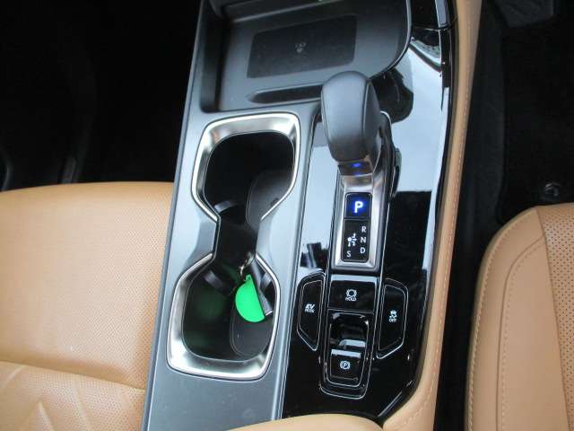 Lexus NX 12