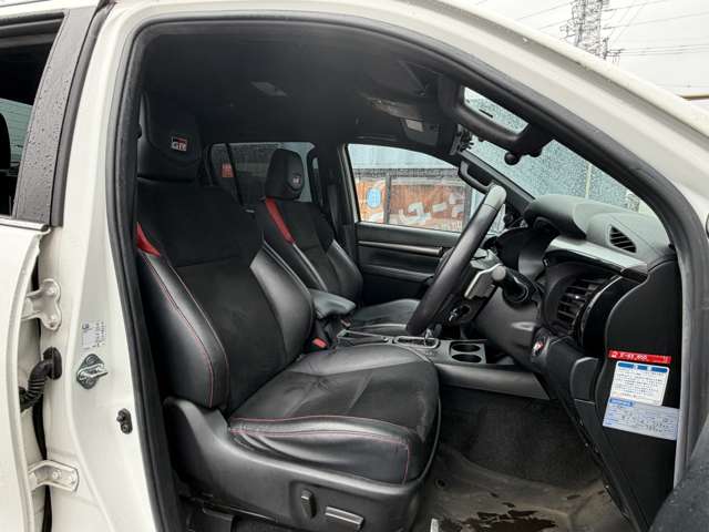Toyota Hilux 12
