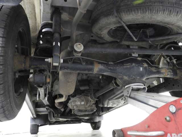 Daihatsu Hijet Deck Van 8