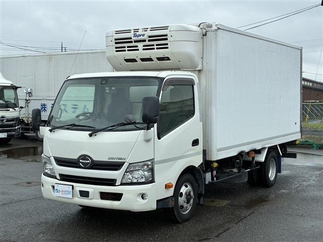 Hino Dutro 3