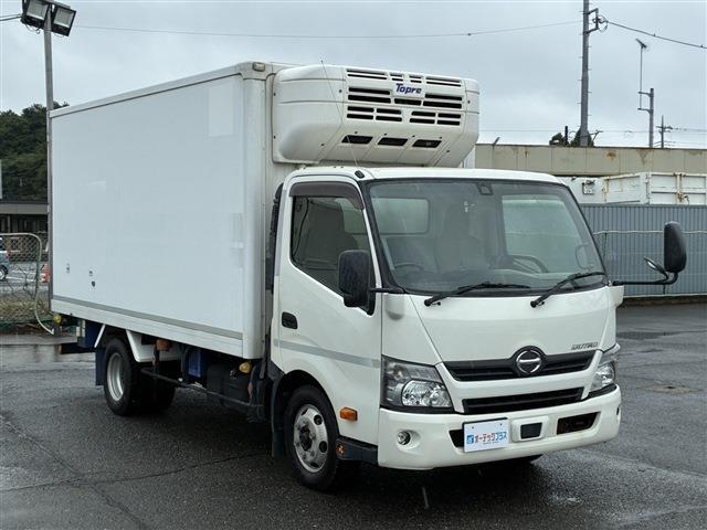 Hino Dutro 4