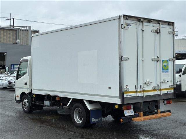 Hino Dutro 5